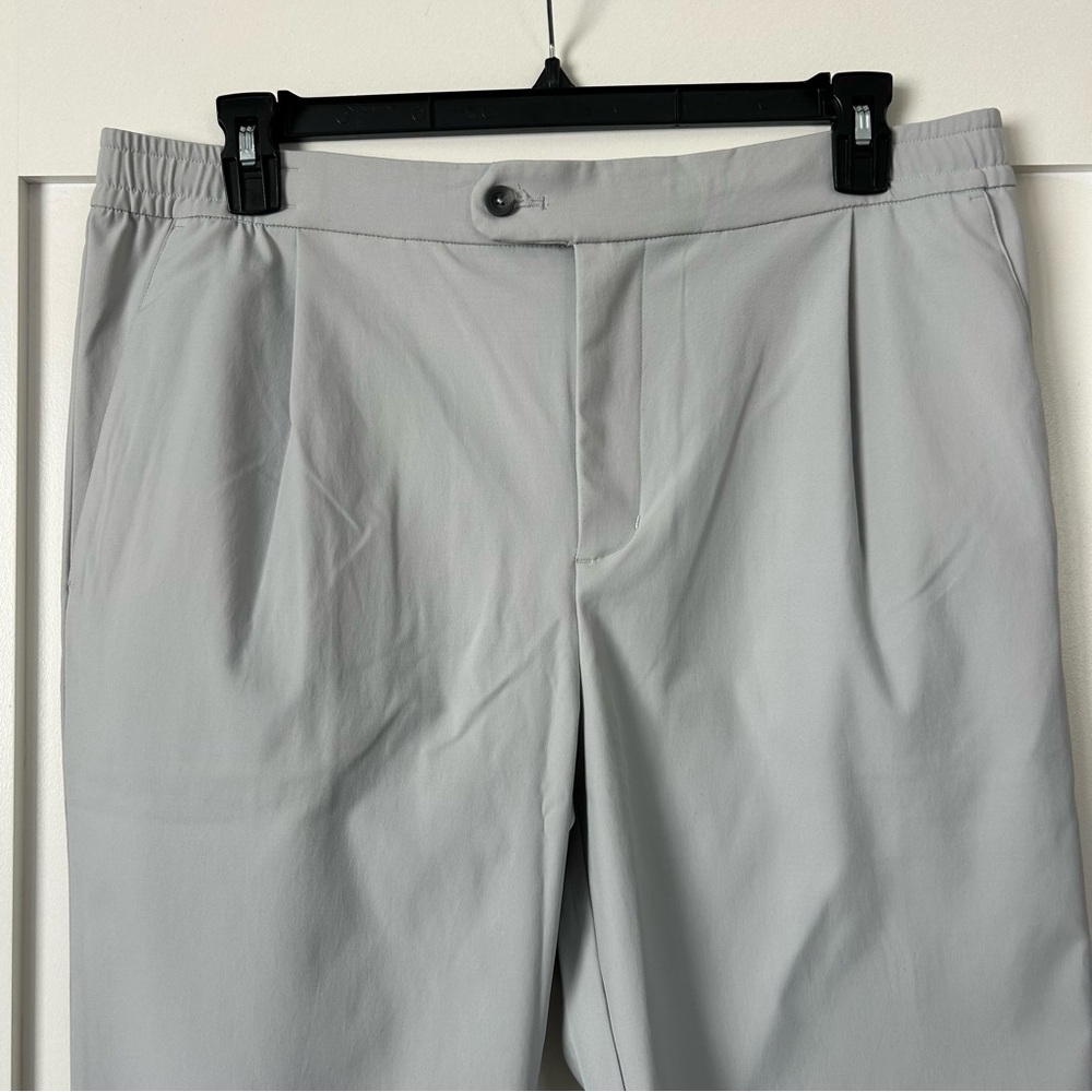 Vuori Meta Chino Slim Straight Pants Light Grey Size 36 - Picture 2 of 16